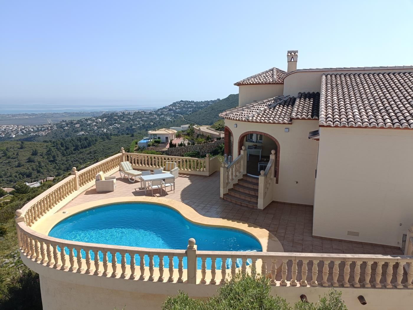 Villa - El R&agrave;fol D'alm&uacute;nia - 3 Schlafzimmer - 7 Personen